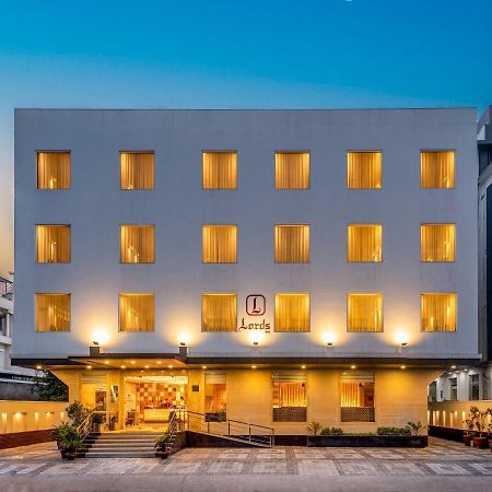 Lords Inn Джапур Экстерьер фото